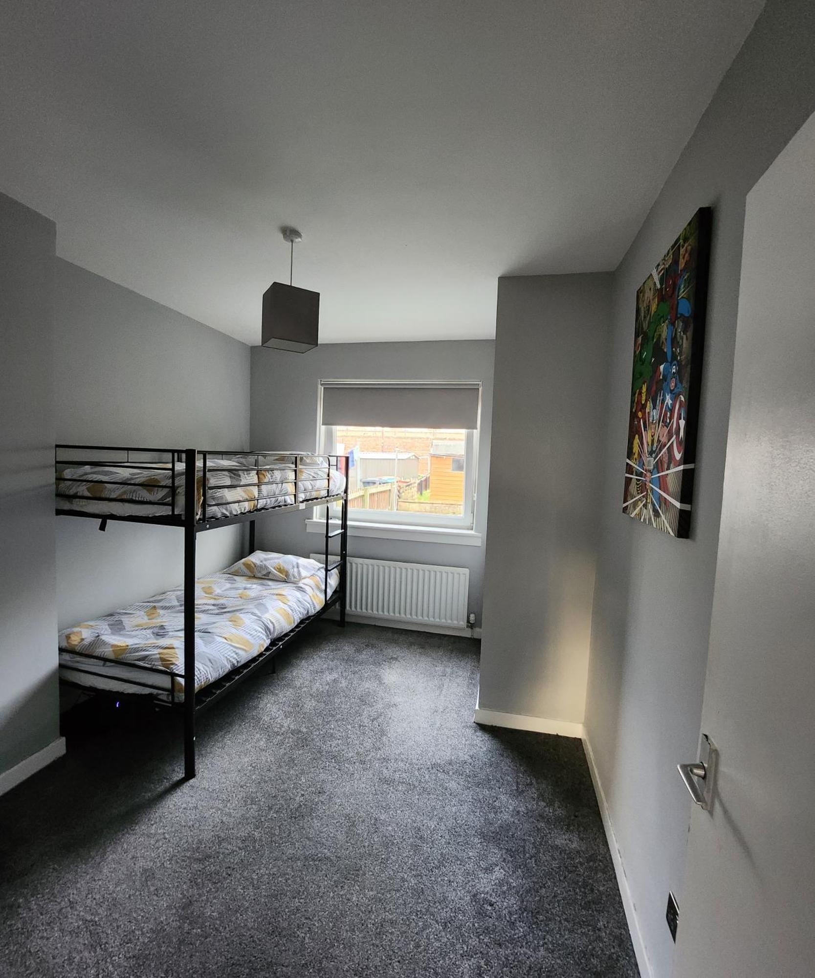 Fm Homes & Apartments 3 Bedroom Motherwell Esterno foto